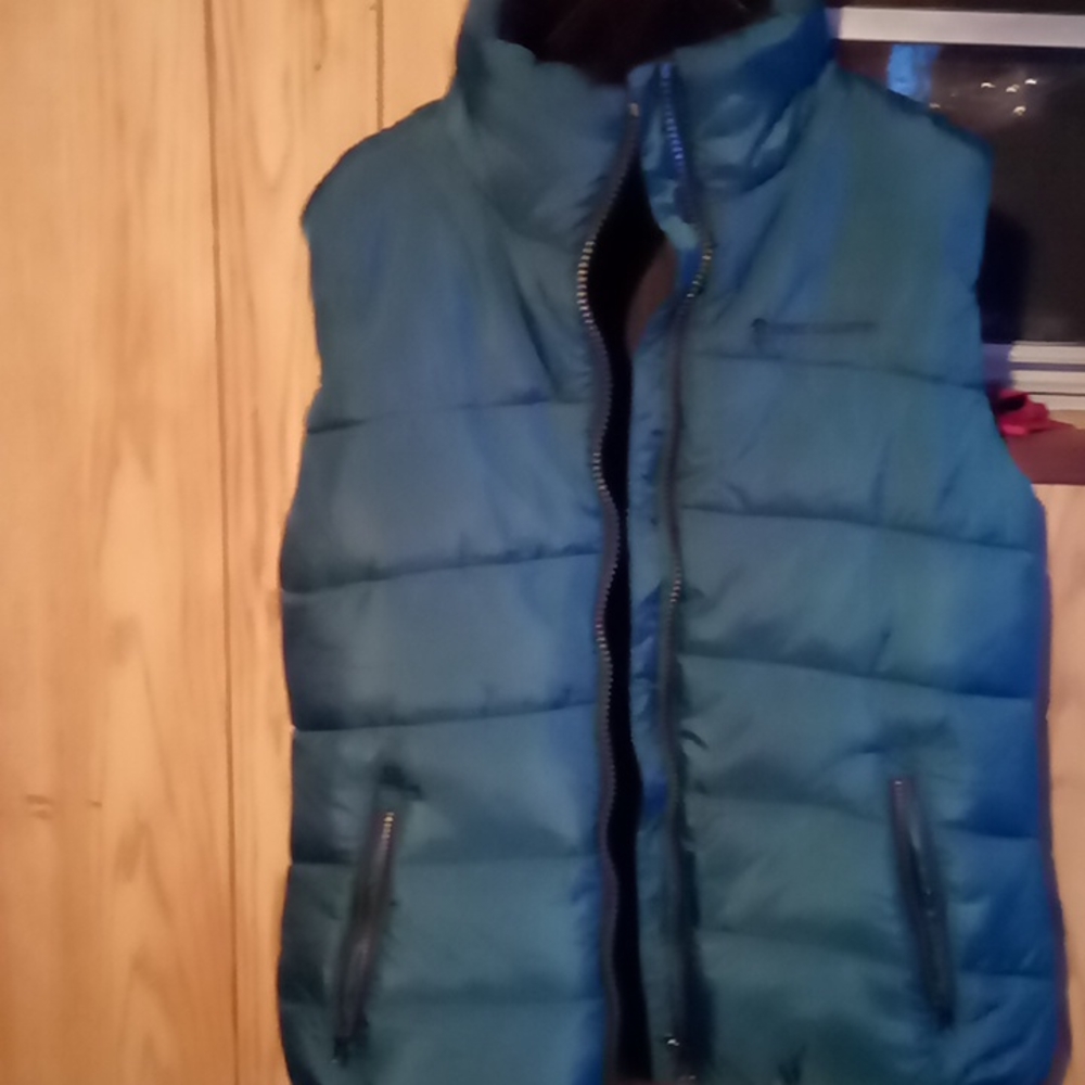 Down filled warm vest Great for very cold weather.